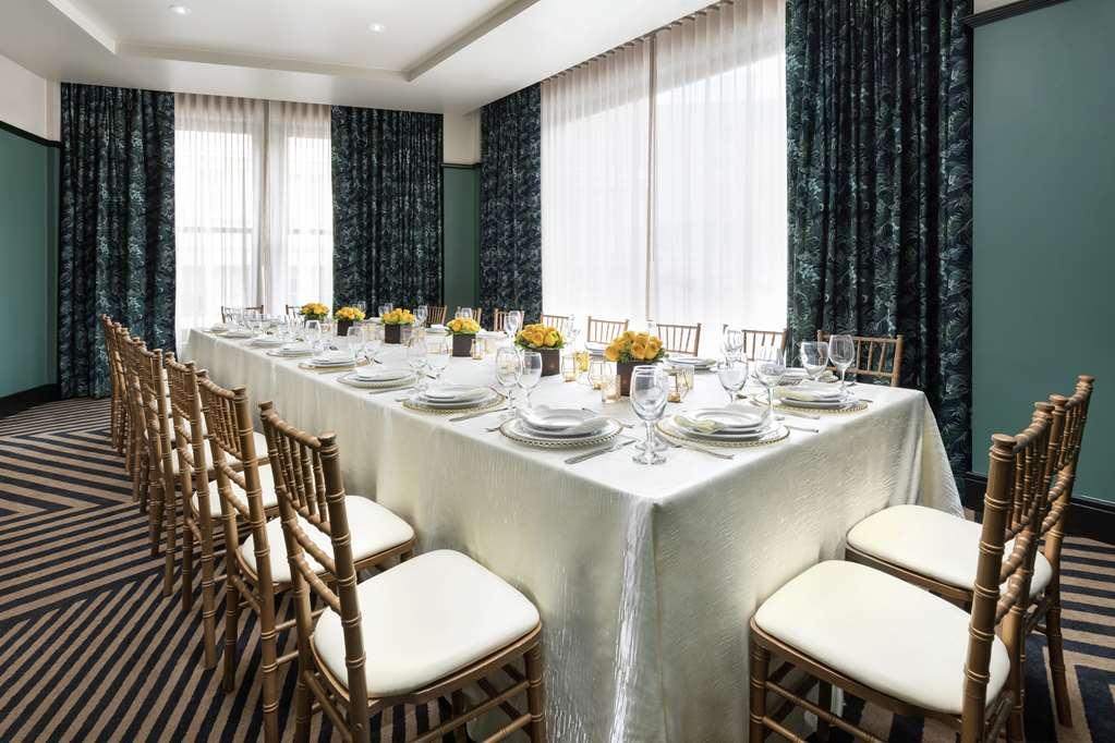 The Candler Atlanta, Curio Collection By Hilton Atlanta