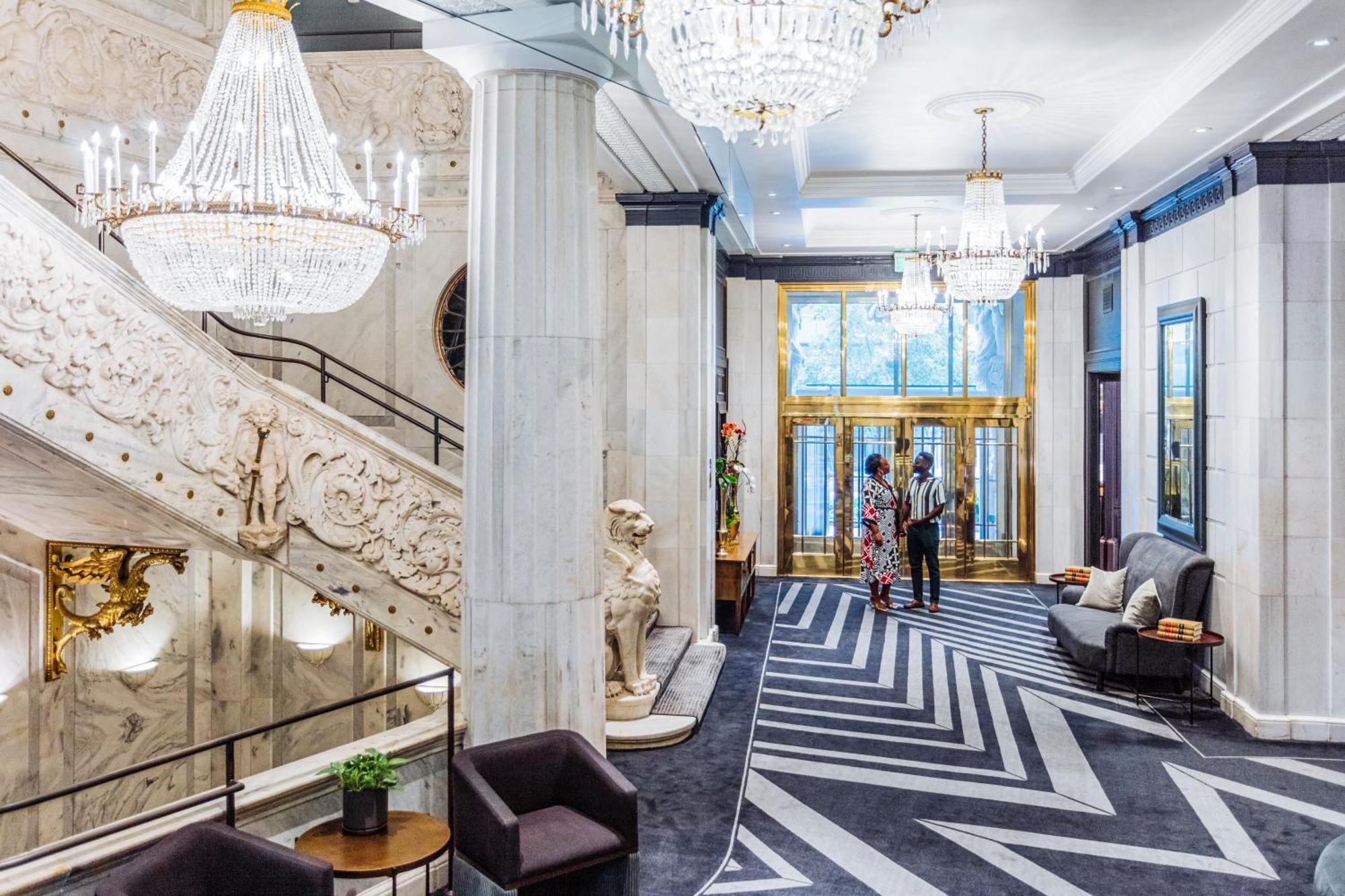 Hotel The Candler Atlanta, Curio Collection By Hilton