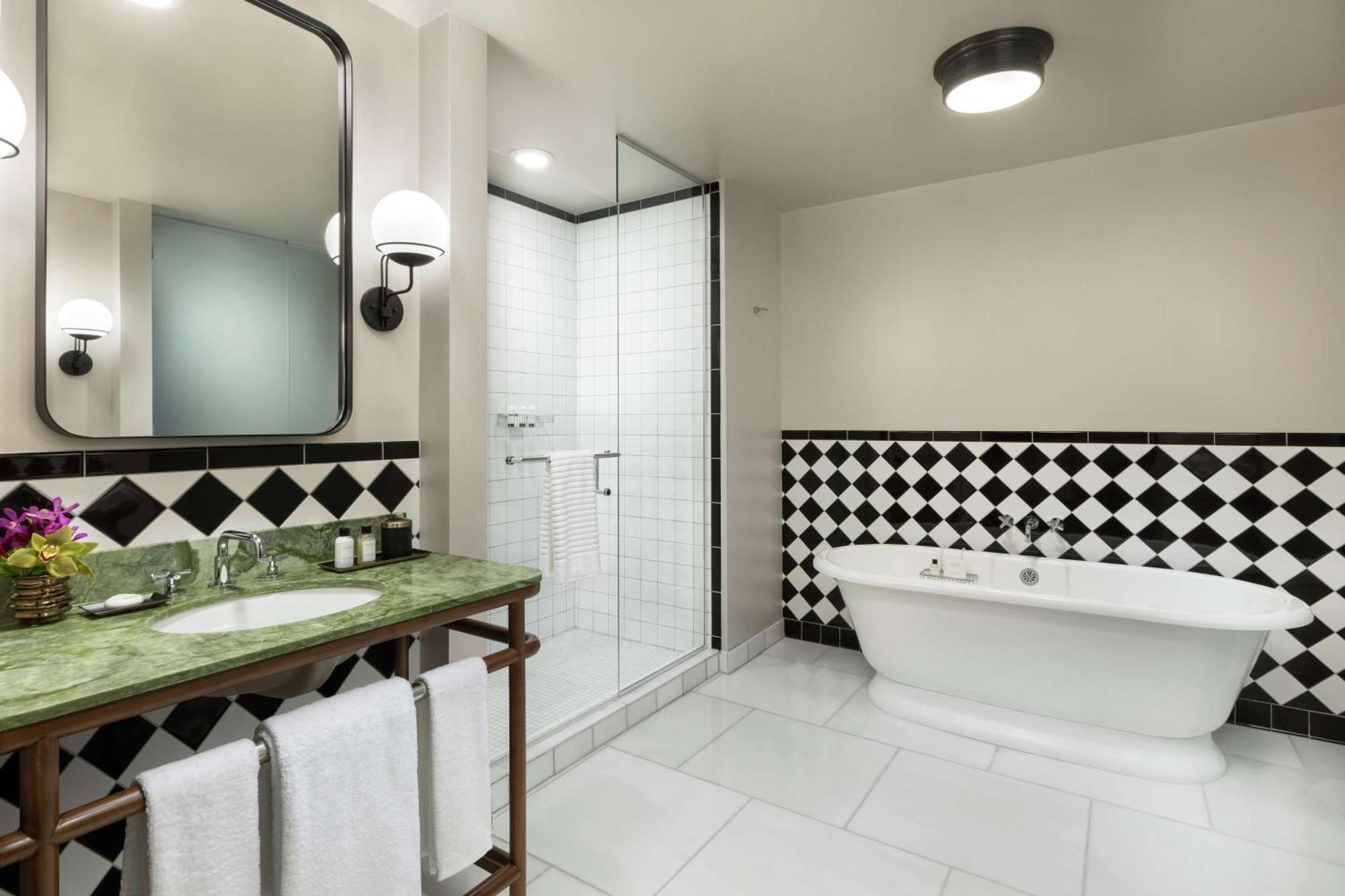 Hotel The Candler Atlanta, Curio Collection By Hilton