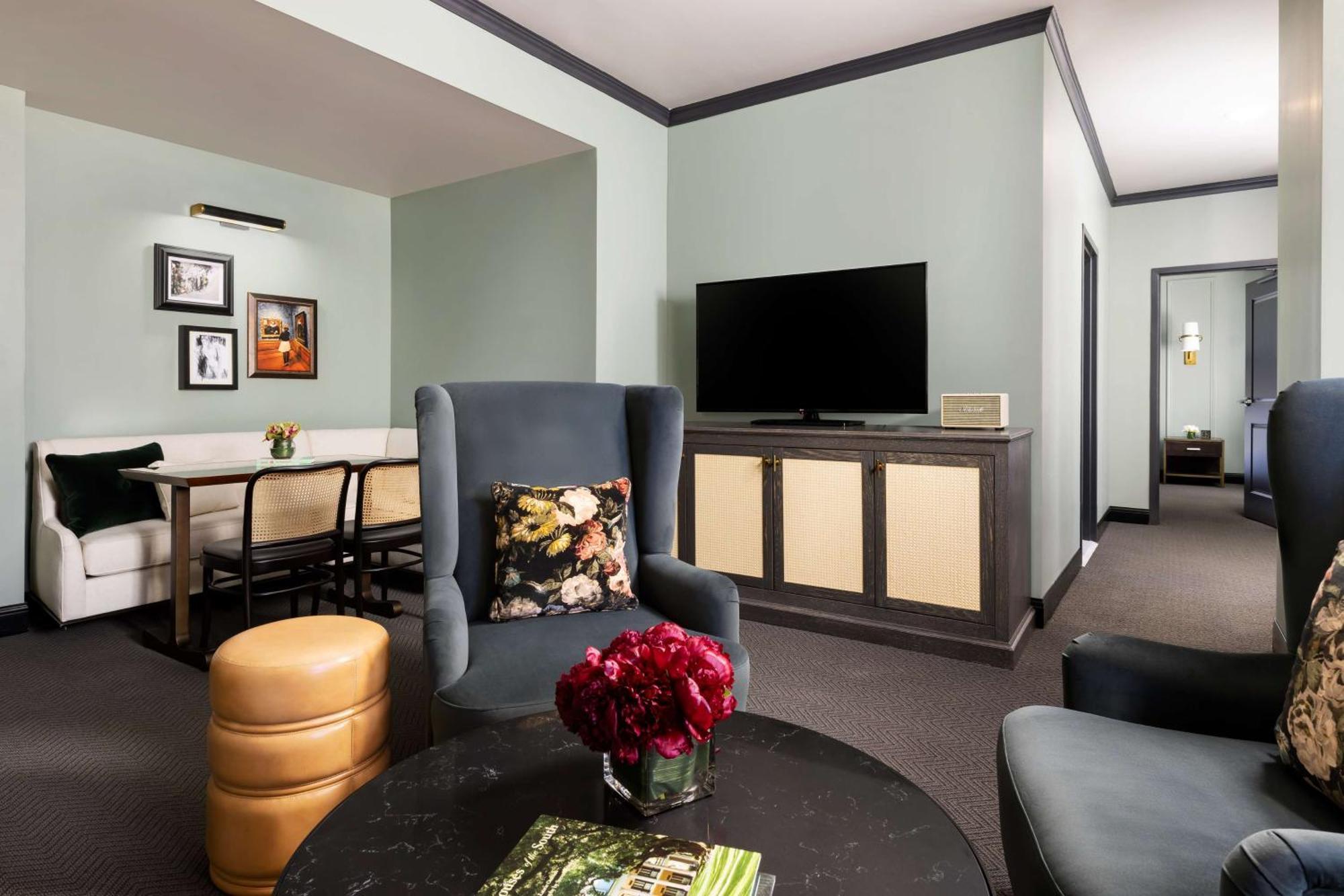 Hotel The Candler Atlanta, Curio Collection By Hilton 4*