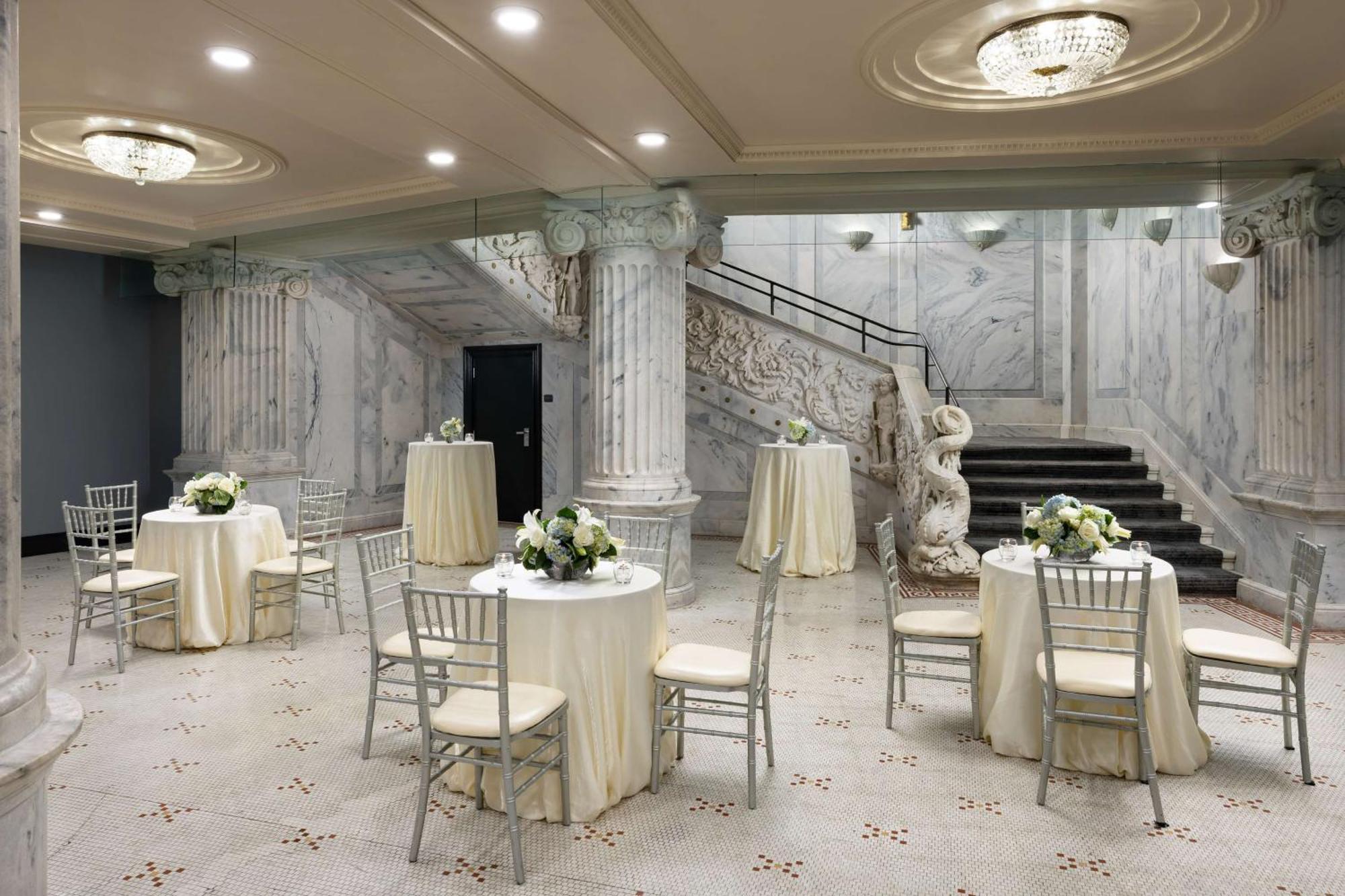 The Candler Atlanta, Curio Collection By Hilton Atlanta